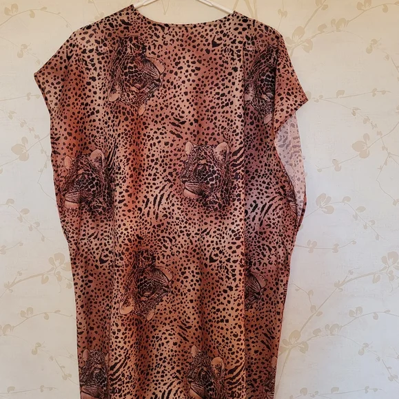 Cheetah Leopard Pattern Maxi Poncho Kimono Caftan - Picture 3 of 4